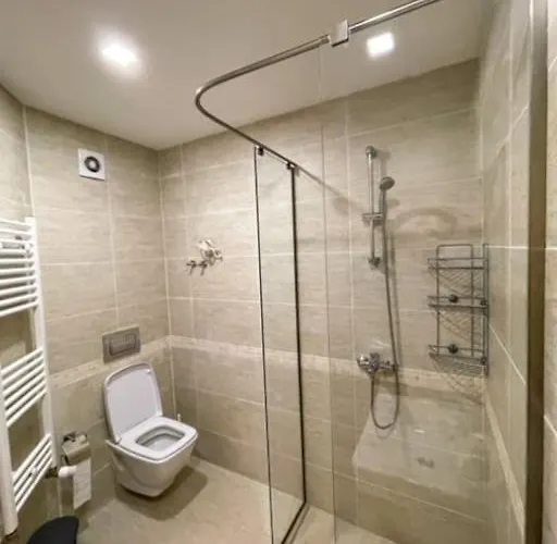 アパート Bright New With Parking At The Center! *