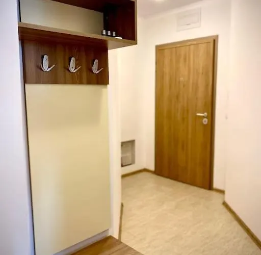 Bright New With Parking At The Center! * ソフィア